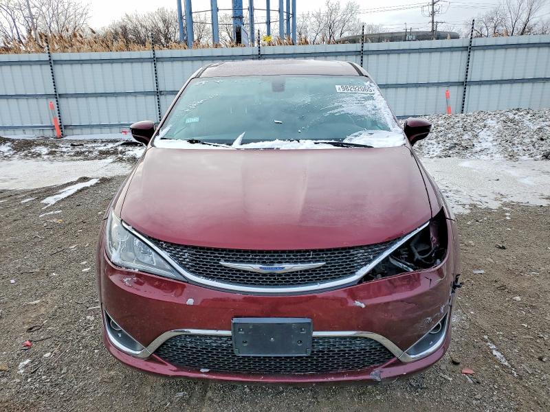 Photo 5 from auction – 2018 CHRYSLER PACIFICA T with VIN 2C4RC1FG8JR106258