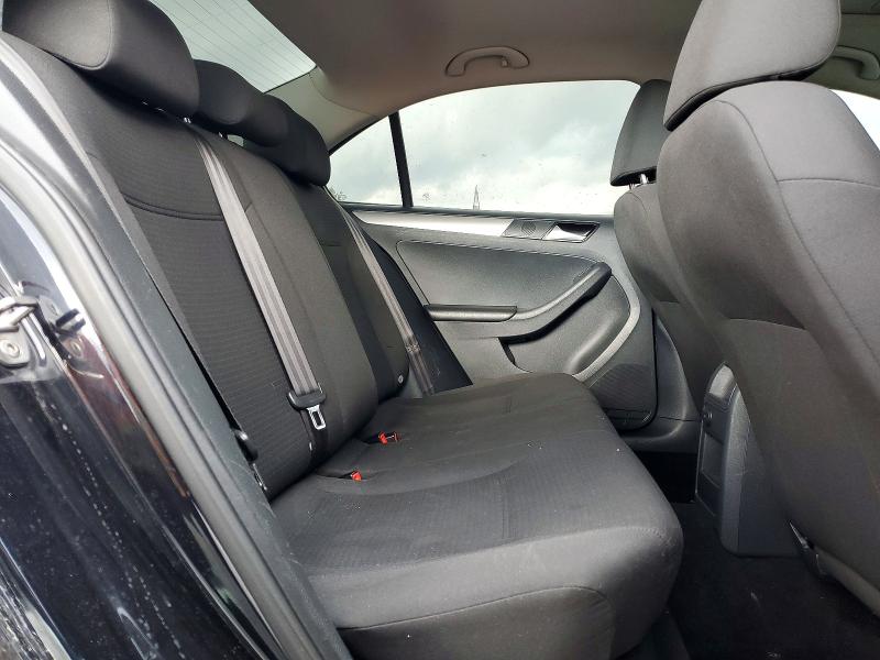 Photo 10 from auction – 2016 VOLKSWAGEN JETTA S with VIN 3VW267AJ4GM325665
