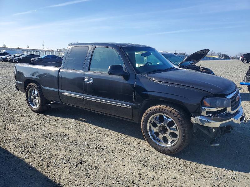 Photo 4 from auction – 2005 GMC NEW SIERRA with VIN 2GTEC19V951160522