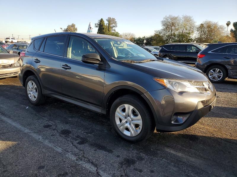 Photo 4 from auction – 2015 TOYOTA RAV4 with VIN JTMZFREV7FJ044997