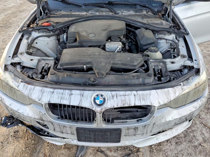 Photo 12 from auction – 2015 BMW 320 I XDRI with VIN WBA3C3G50FNT51118