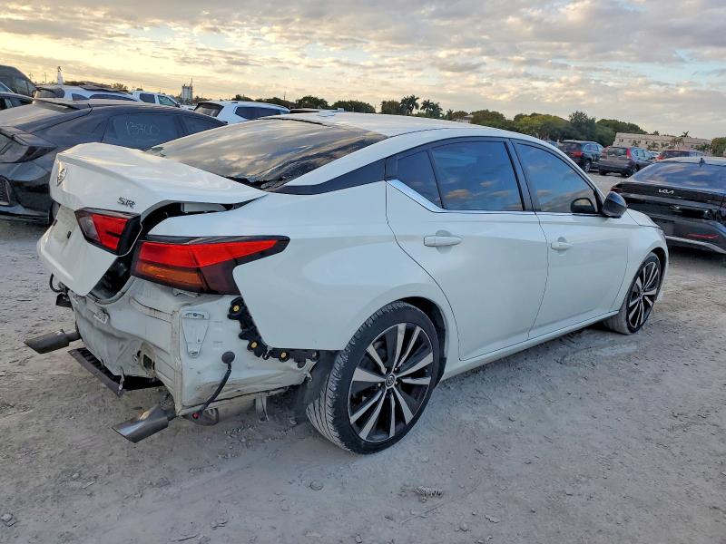 Zdjęcie 3 z aukcji – 2022 NISSAN ALTIMA SR z VIN 1N4BL4CV7NN385295