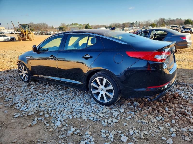 Photo 2 from auction – 2011 KIA OPTIMA SX with VIN KNAGR4A65B5127831