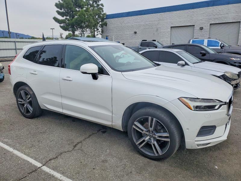 Photo 4 from auction – 2018 VOLVO XC60 T5 MO with VIN YV4102RK7J1018296