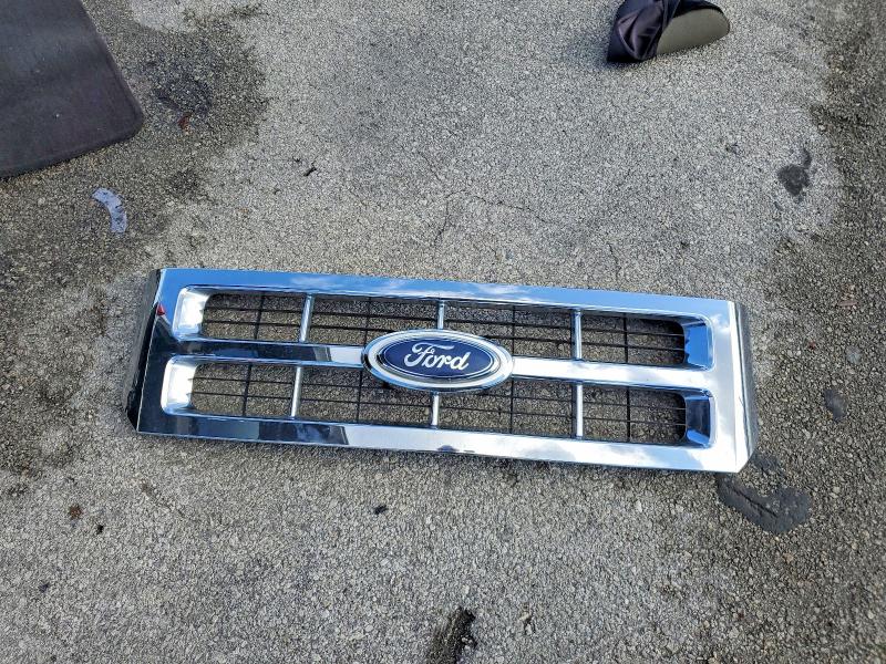 Photo 13 from auction – 2008 FORD ESCAPE XLT with VIN 1FMCU03118KA46552