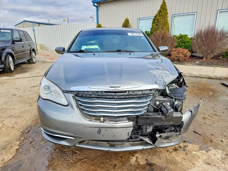 Zdjęcie 5 z aukcji – 2013 CHRYSLER 200 TOURIN z VIN 1C3CCBBB3DN602225