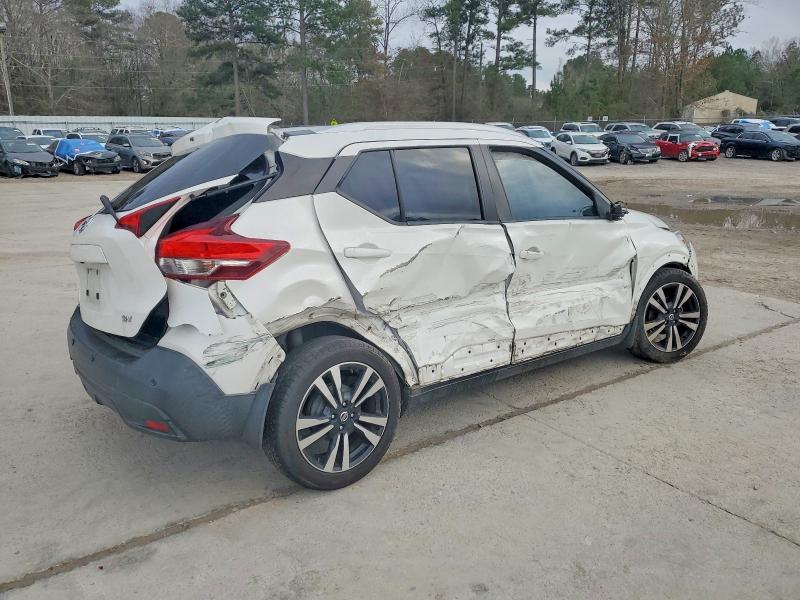 Photo 3 from auction – 2020 NISSAN KICKS with VIN 3N1CP5CV0LL531867