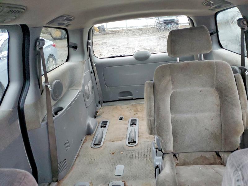 Photo 10 from auction – 2005 KIA SEDONA with VIN KNDUP132156770339