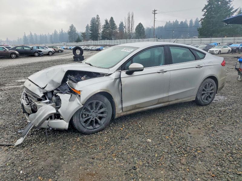 FORD FUSION SE 2017 with VIN 3FA6P0H78HR416693 - Photo from auction