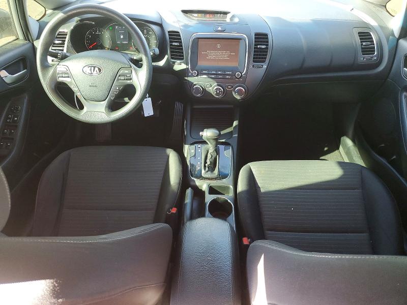 Photo 8 from auction – 2018 KIA FORTE LX with VIN 3KPFL4A76JE198371