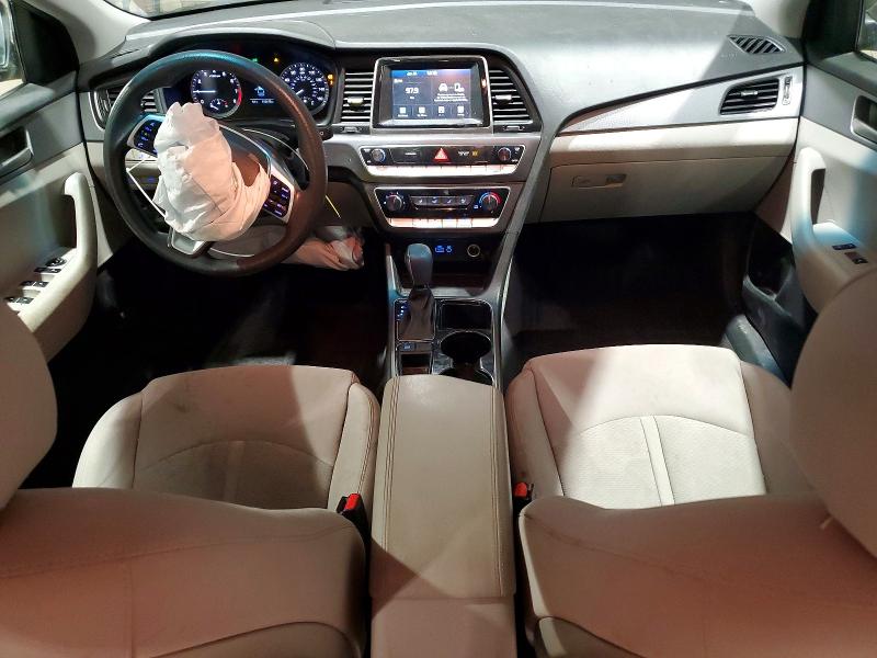Photo 8 from auction – 2018 HYUNDAI SONATA with VIN 5NPE24AF9JH691897