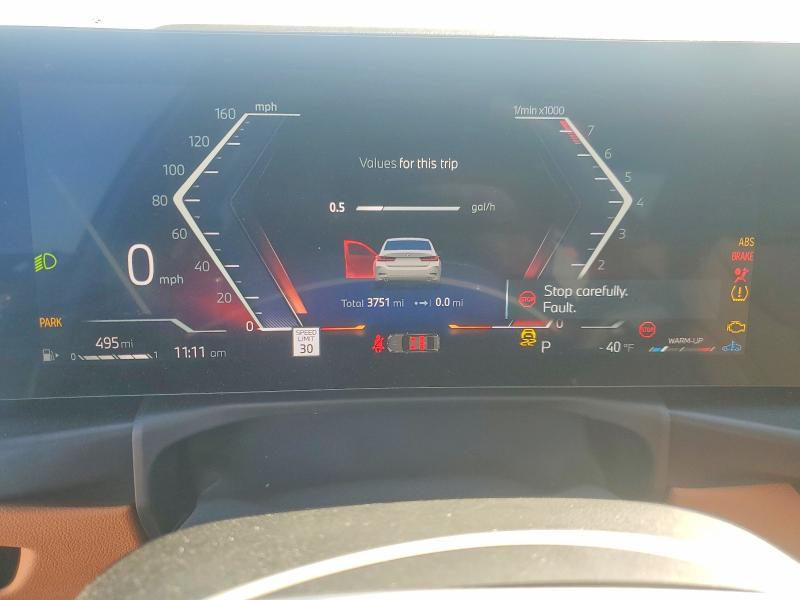 Photo 9 from auction – 2025 BMW 330I with VIN 3MW69CW06S8F32366
