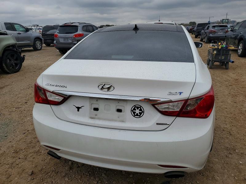 Photo 6 from auction – 2012 HYUNDAI SONATA with VIN 5NPEC4AB4CH437043
