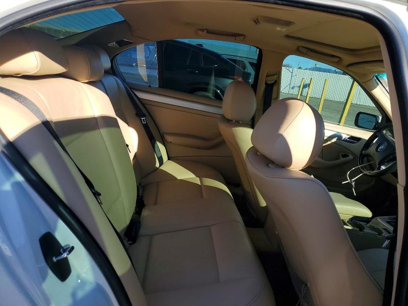 Photo 10 from auction – 2004 BMW 325 I with VIN WBAEV334X4KW15962