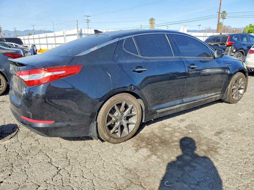 Photo 3 from auction – 2012 KIA OPTIMA HYB with VIN KNAGM4AD7C5009679