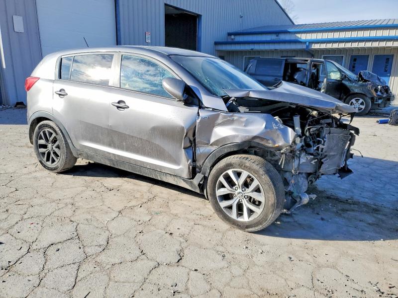 Photo 4 from auction – 2016 KIA SPORTAGE L with VIN KNDPBCAC9G7826561