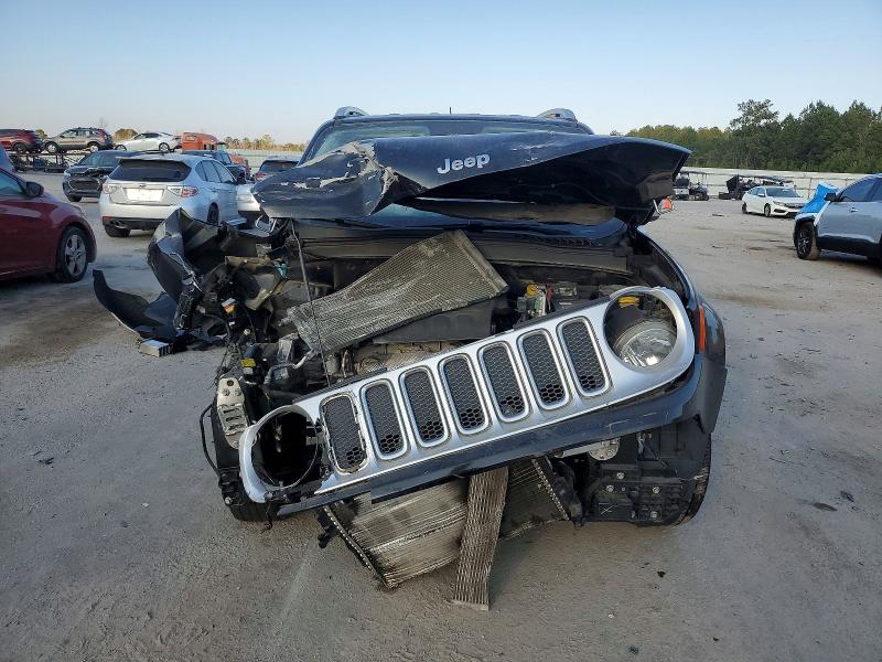 Photo 5 from auction – 2016 JEEP RENEGADE with VIN ZACCJADT6GPC83058