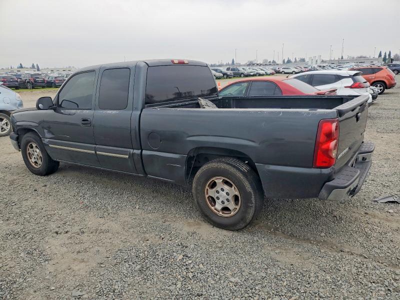 Photo 2 from auction – 2004 CHEVROLET SILVERADO with VIN 2GCEC19V241160103