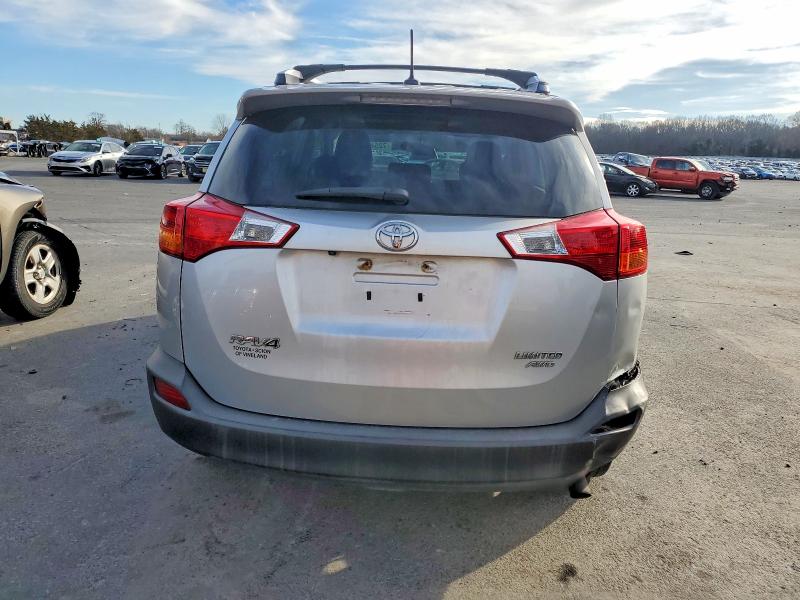 Photo 6 from auction – 2013 TOYOTA RAV4 with VIN 2T3DFREV0DW076635