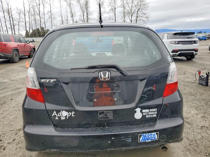 Photo 6 from auction – 2011 HONDA FIT with VIN JHMGE8H39BC010619