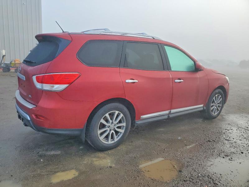 Photo 3 from auction – 2016 NISSAN PATHFINDER with VIN 5N1AR2MN8GC645222