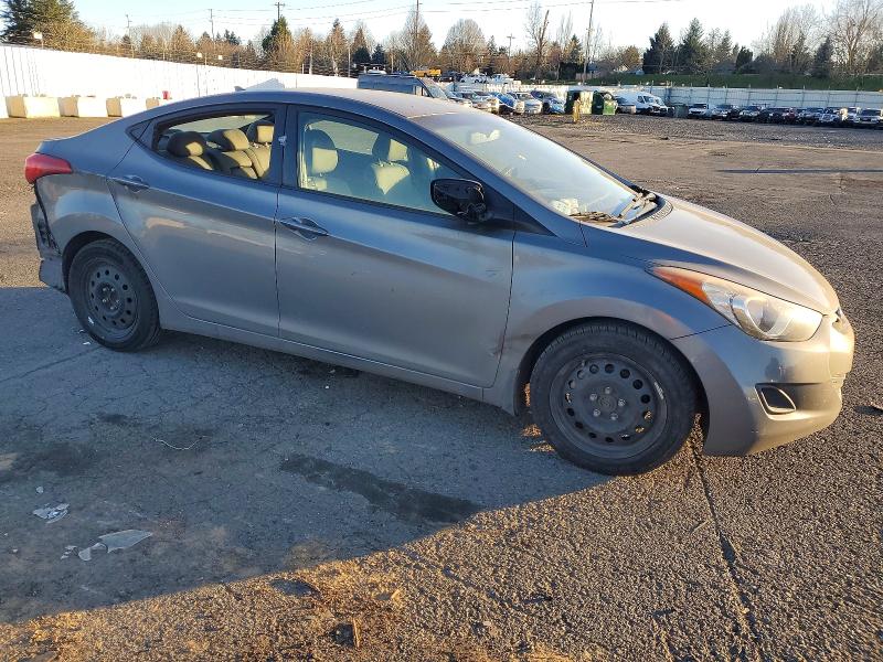 Photo 4 from auction – 2012 HYUNDAI ELANTRA with VIN 5NPDH4AE6CH145546
