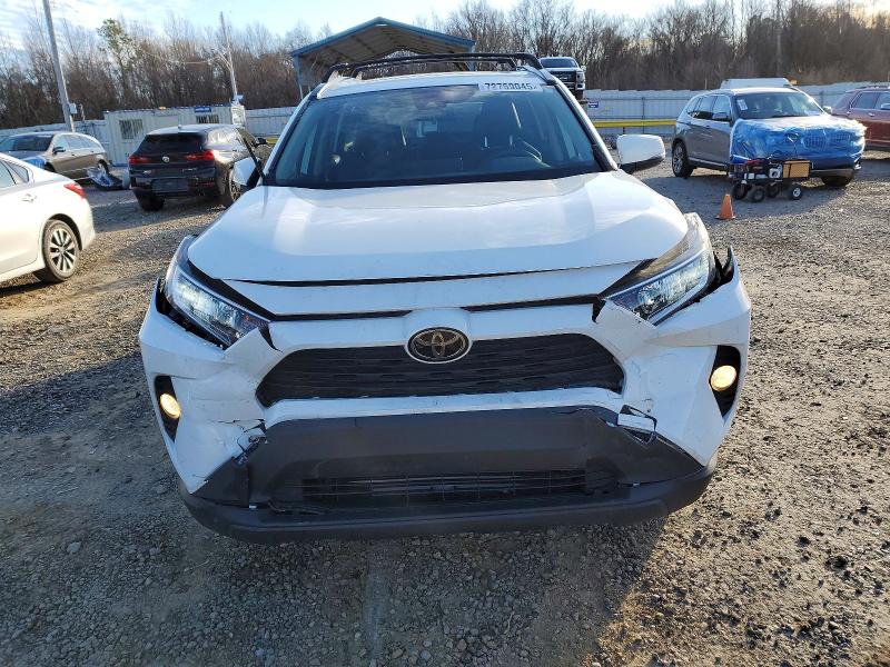 Photo 5 from auction – 2019 TOYOTA RAV4 XLE P with VIN JTMC1RFV4KD015758