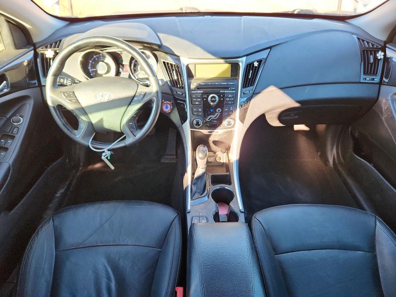 Photo 8 from auction – 2011 HYUNDAI SONATA SE with VIN 5NPEC4AC0BH246601