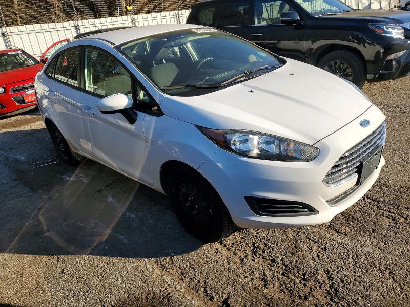 Photo 4 from auction – 2015 FORD FIESTA S with VIN 3FADP4AJ1FM107484