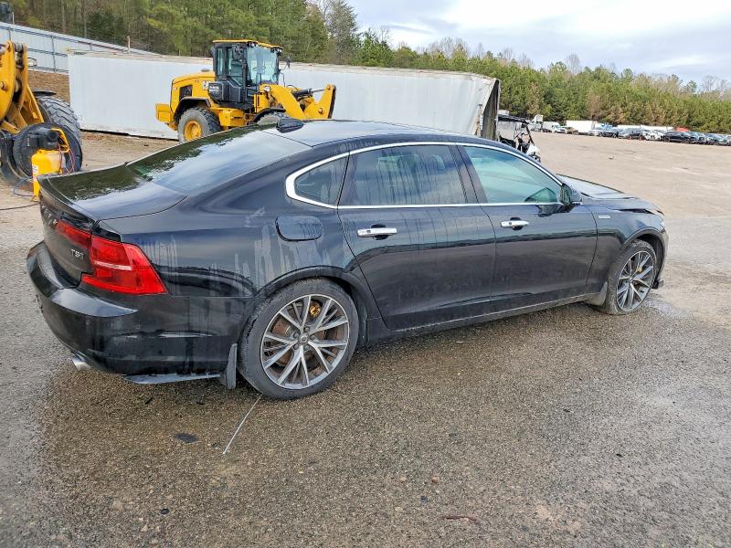 Photo 3 from auction – 2018 VOLVO S90 T5 MOM with VIN LVY982MK2JP023191