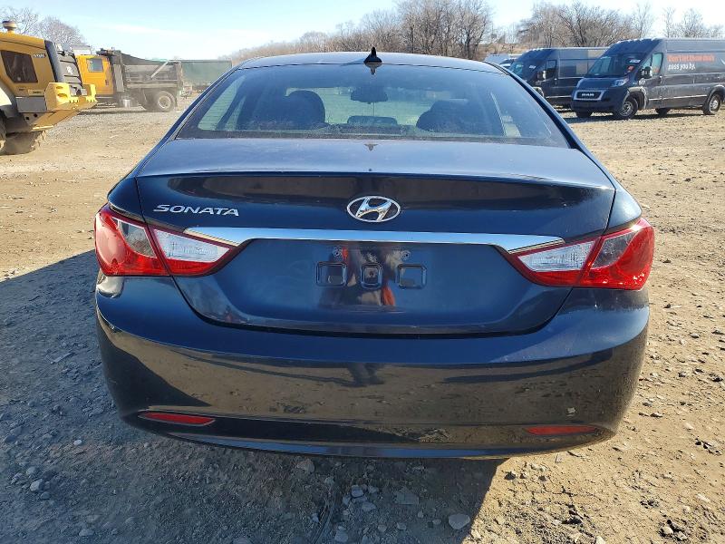 Photo 6 from auction – 2013 HYUNDAI SONATA GLS with VIN 5NPEB4AC1DH722327