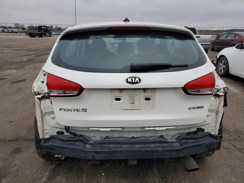 Photo 6 from auction – 2016 KIA FORTE EX with VIN KNAFX5A8XG5627841