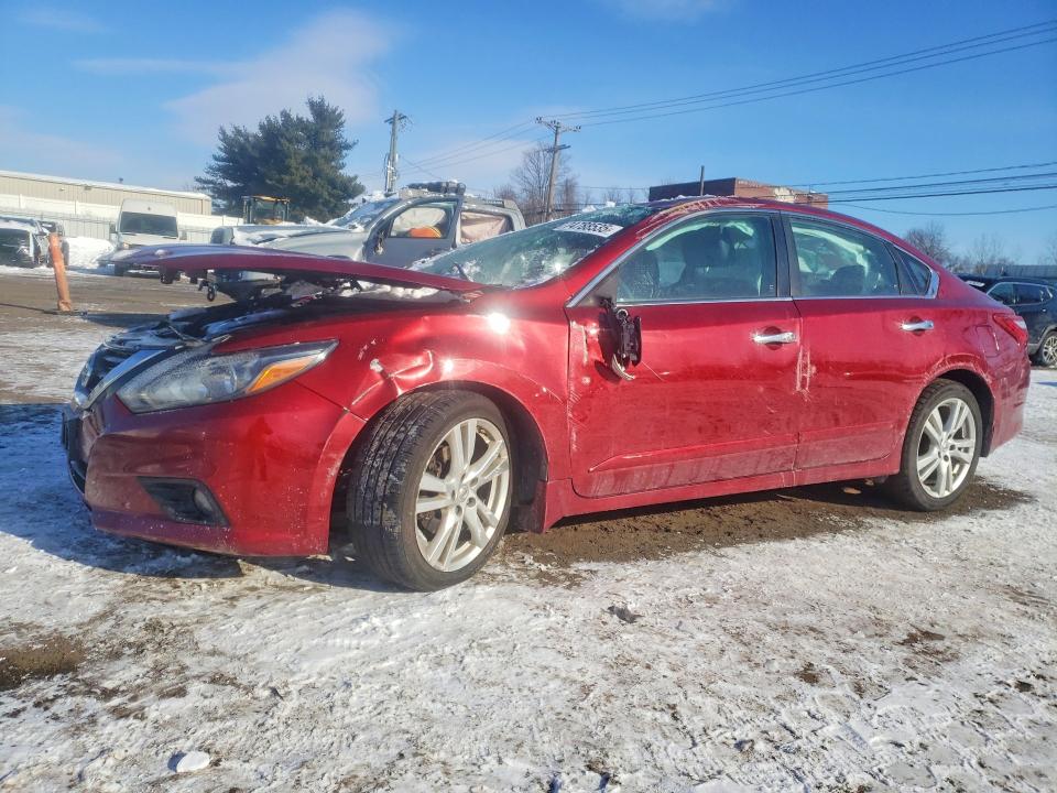 NISSAN ALTIMA 3.5 2017 with VIN 1N4BL3AP0HC238668 - Photo from auction