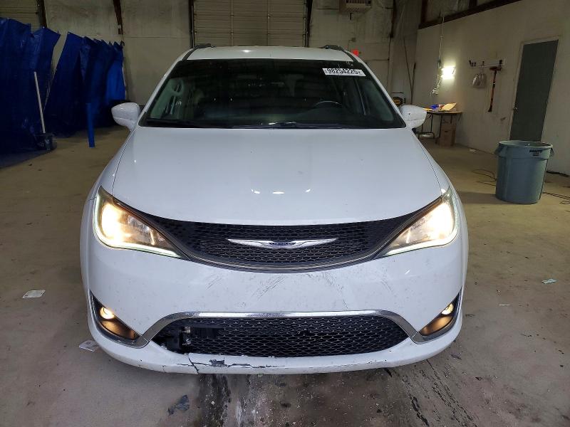 Photo 5 from auction – 2019 CHRYSLER PACIFICA with VIN 2C4RC1BG9KR625407