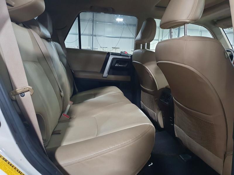 Photo 11 from auction – 2015 TOYOTA 4RUNNER SR with VIN JTEBU5JR1F5250300
