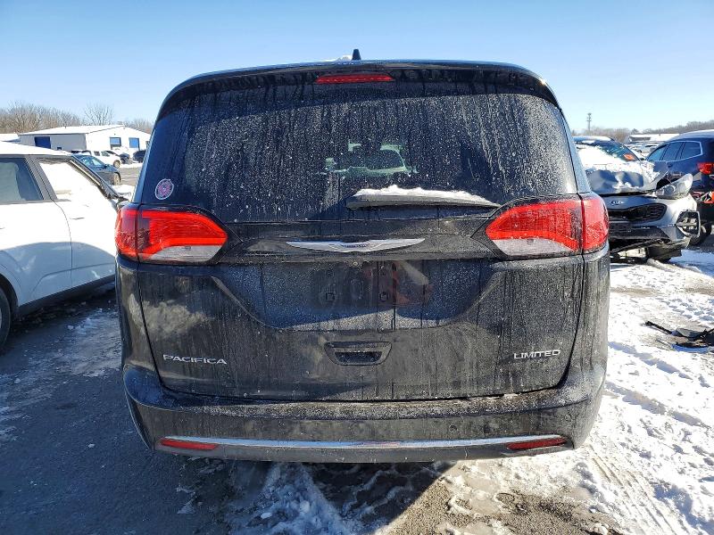 Photo 6 from auction – 2018 CHRYSLER PACIFICA L with VIN 2C4RC1GG3JR104562