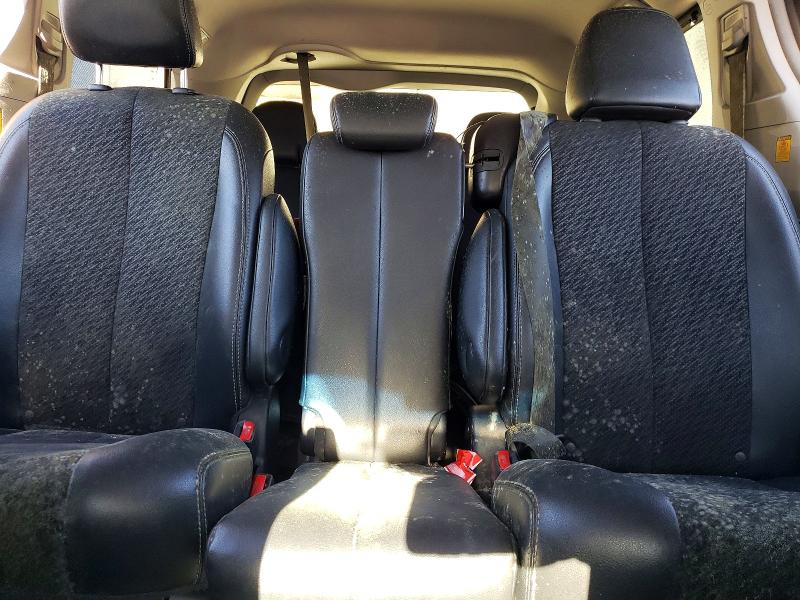 Photo 10 from auction – 2012 TOYOTA SIENNA with VIN 5TDXK3DC1CS243395