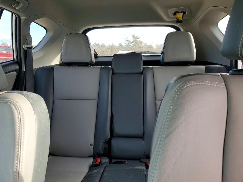 Photo 10 from auction – 2015 TOYOTA RAV4 with VIN 2T3DFREV6FW272131