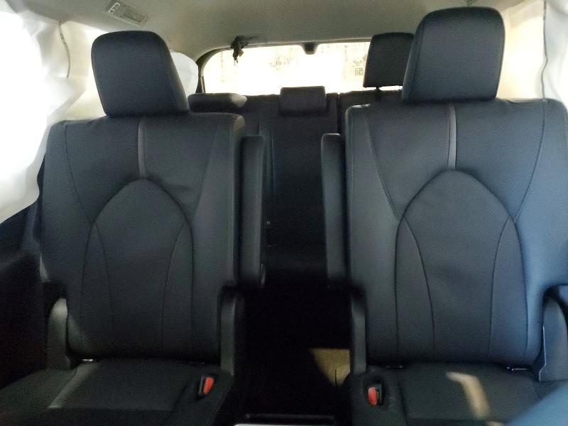 Photo 10 from auction – 2026 TOYOTA GRAND HIGHLANDER with VIN 5TDAAAB58TS117696