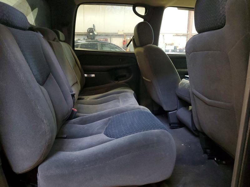 Photo 10 from auction – 2004 CHEVROLET AVALANCHE with VIN 3GNEK12TX4G286753