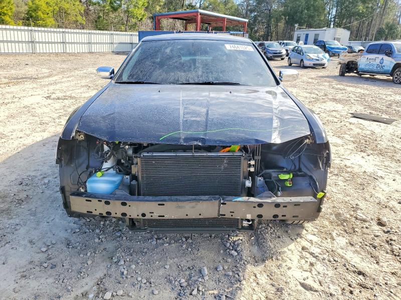 Photo 5 from auction – 2016 CHRYSLER 300C with VIN 2C3CCAEG1GH207653