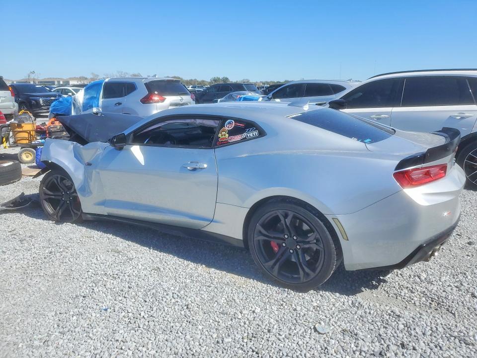 Photo 2 from auction – 2017 CHEVROLET CAMARO with VIN 1G1FE1R74H0208579
