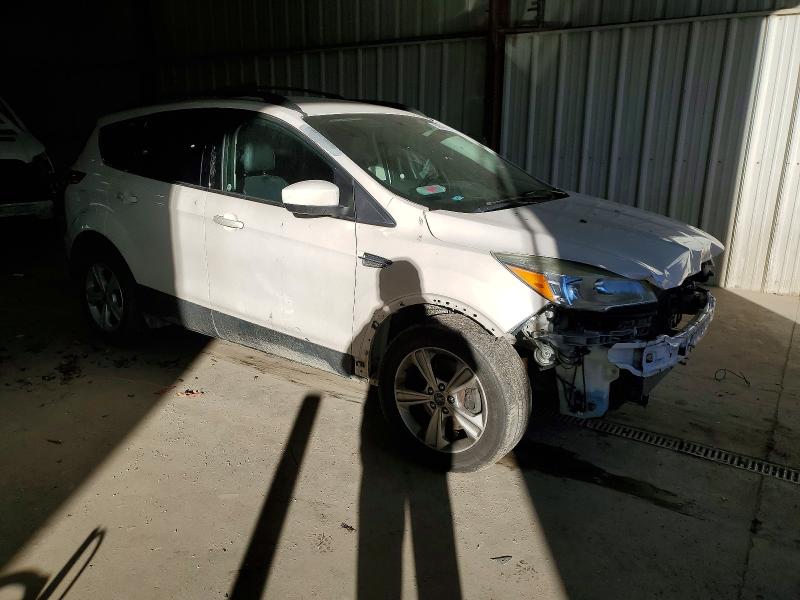 Photo 4 from auction – 2016 FORD ESCAPE with VIN 1FMCU9G98GUC03842