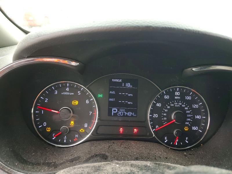 Photo 9 from auction – 2015 KIA FORTE LX with VIN KNAFK4A68F5365906