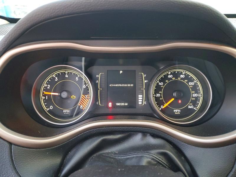 Photo 9 from auction – 2015 JEEP CHEROKEE with VIN 1C4PJLCS6FW670636