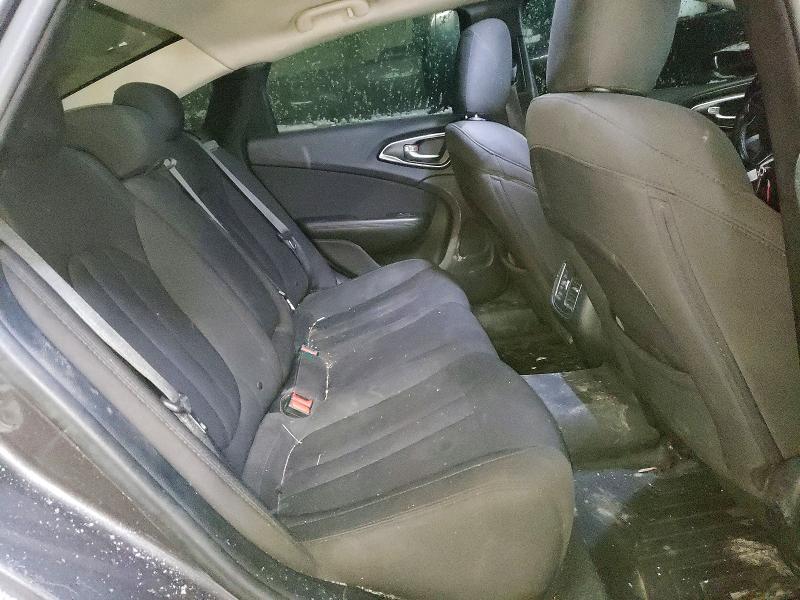 Photo 10 from auction – 2015 CHRYSLER 200 LIMITE with VIN 1C3CCCAG6FN740105