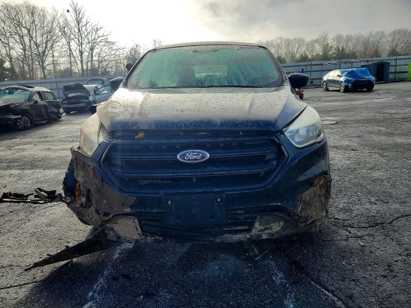 Photo 5 from auction – 2017 FORD ESCAPE S with VIN 1FMCU0F71HUC87659