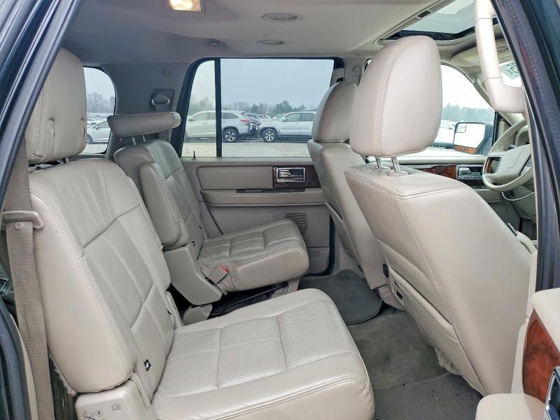 Photo 11 from auction – 2013 LINCOLN NAVIGATOR with VIN 5LMJJ3J56DEL06635