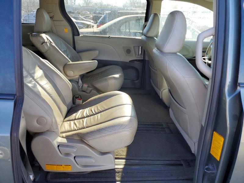 Photo 11 from auction – 2011 TOYOTA SIENNA with VIN 5TDYK3DC8BS156192