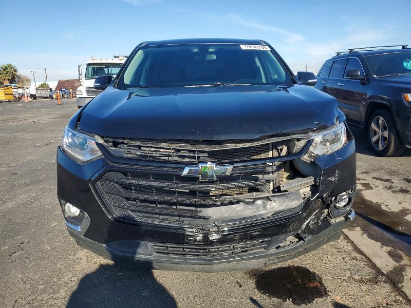 Photo 5 from auction – 2018 CHEVROLET TRAVERSE L with VIN 1GNERGKW6JJ220154